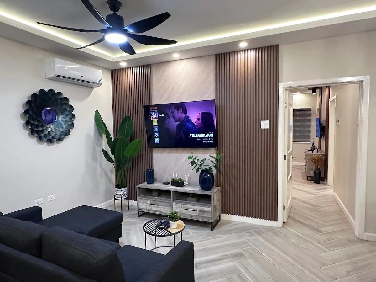 Modern And Cozy 1Br Condo In Kgn Кингстон