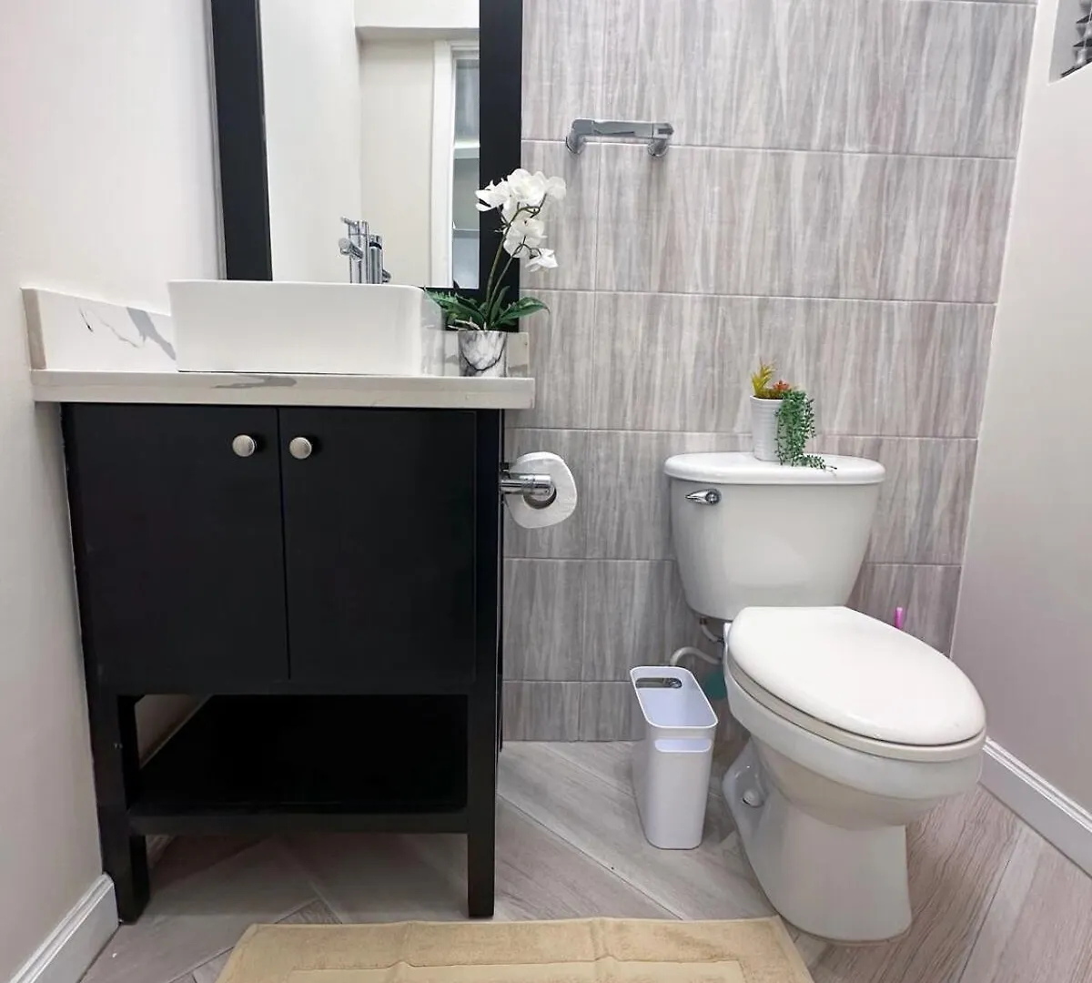 Modern And Cozy 1Br Condo In Kgn Кингстон 0*,